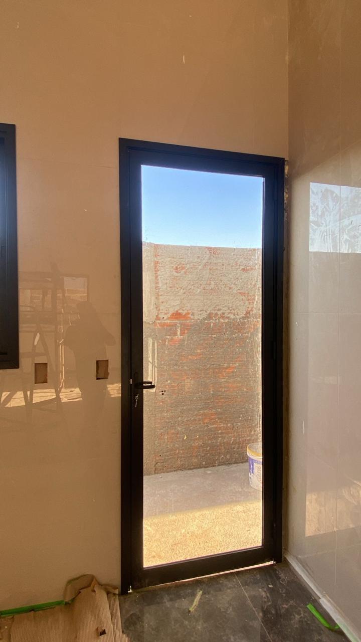 FIRENZE ESQUADRIAS BATATAIS (3)